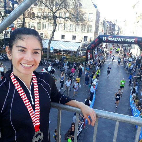 Адријана Поп Арсова на маратонот во Ајнтховен го собори македонскиот рекорд
