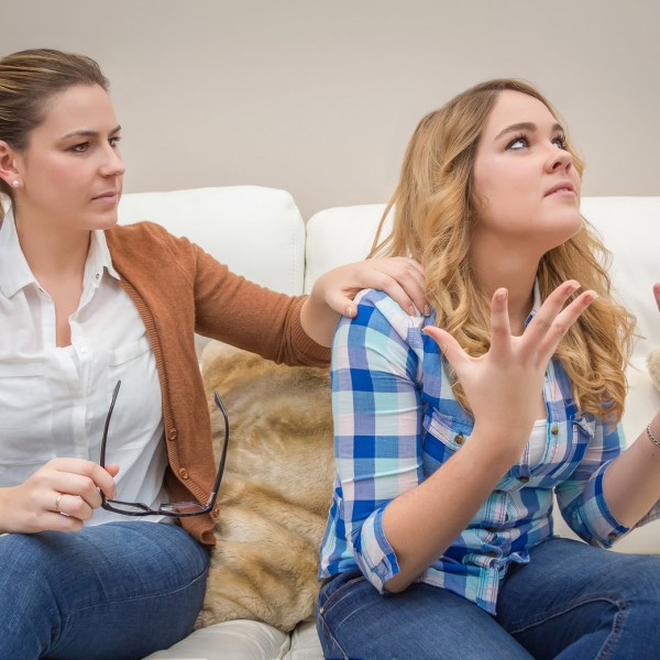 Не ги омаловажувајте тинејџерите: Предупредуваат психолозите