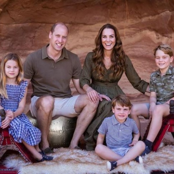 Децата на принцот Вилијам и Кејт Мидлтон не смеат да имаат пријатали: Причината нема никаква смисла