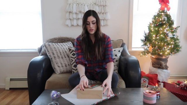 DIY: Брзо, лесно и практично спакувај ги подароците!