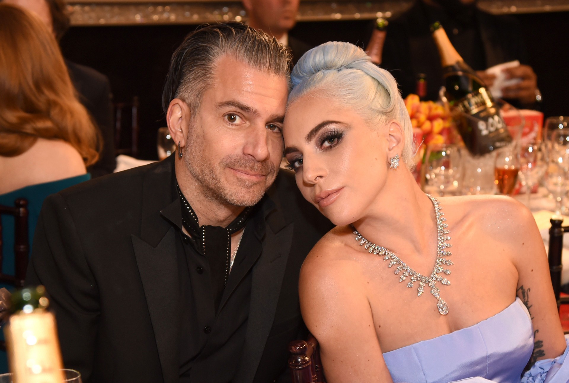 ВЕЛЕА ДЕКА СЕ СРОДНИ ДУШИ: Лејди Гага и Кристијан Карино се разделија