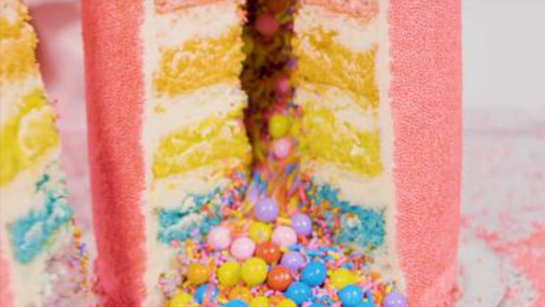 Ти се наближува роденденот: Совршени торти кои ќе те хипнотизираат!