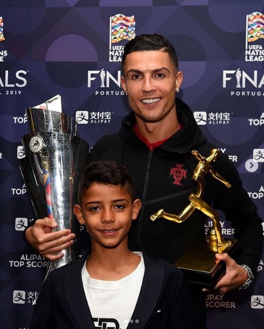 (ВИДЕО) Кристијано го измами и родениот син: Победата во игра ја славеше како гол во Лигата на шампионите