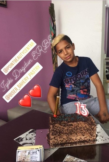(ФОТО) Ербе, момчето од струмичкиот плоштад: Првпат по 13 години го прослави роденденот