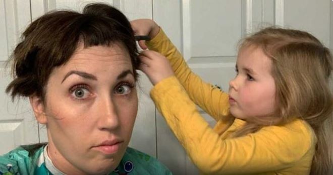 Емотивно видео: Добив нова фризура од ќерка ми по хемотерапијата