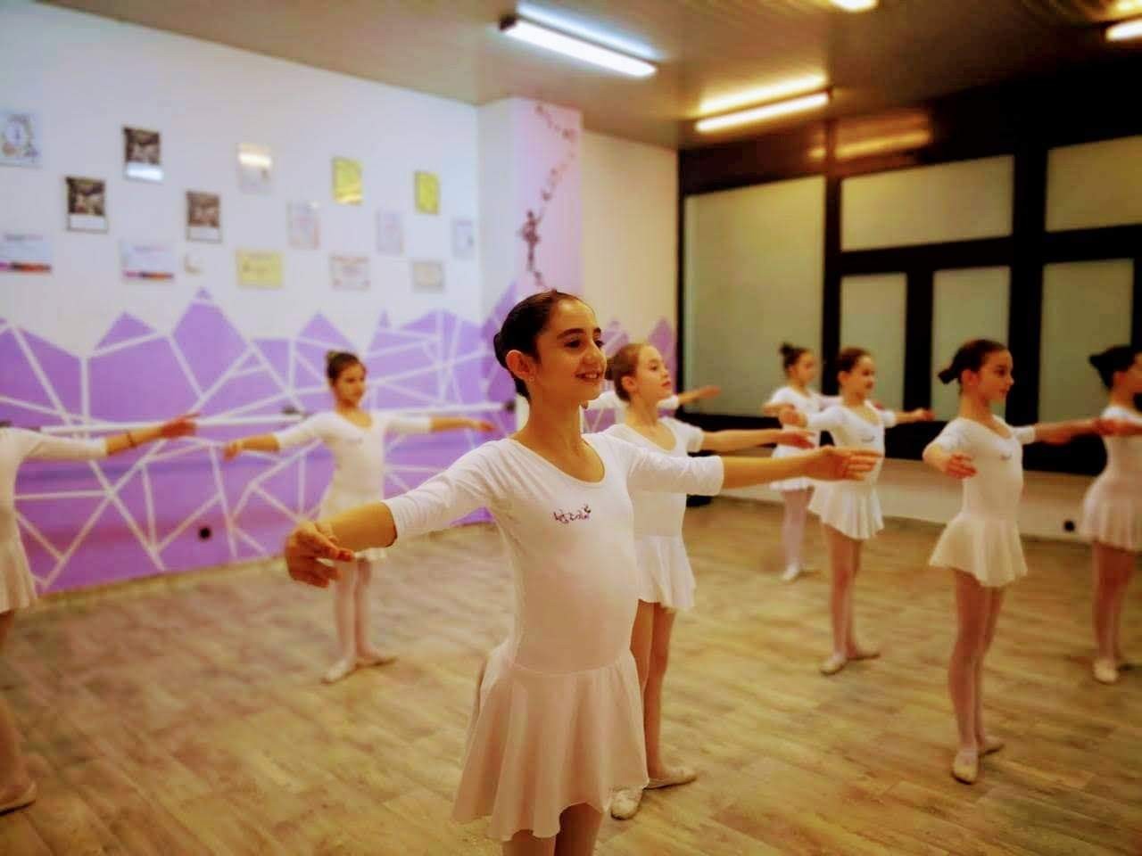 Среде Москва се свиреше химната во наша чест: Интервју со младата балерина Нина