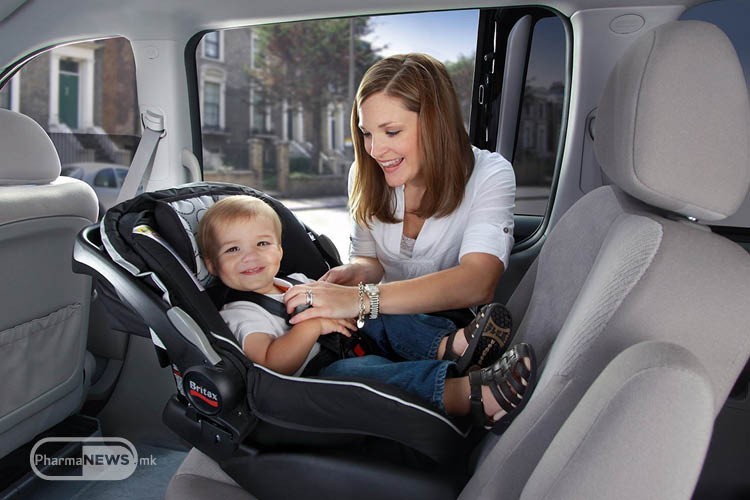 РСБСП со совети и одговори: Зошто треба да користете детско седиште во автомобил?