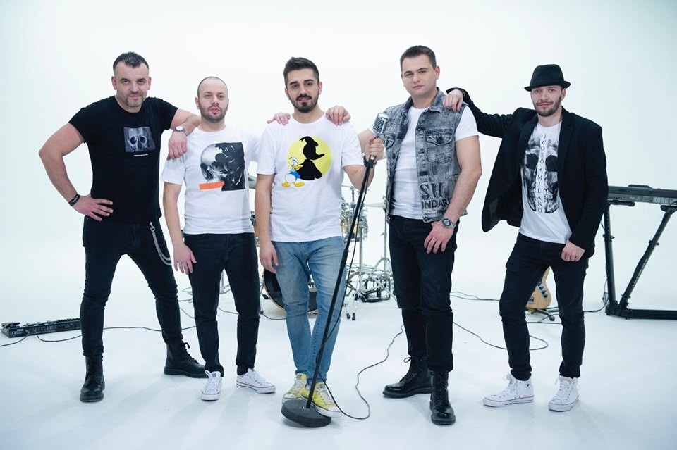 Слушајте македонска музика: Момците од „Feedback“ со нова песна во ова време-невреме!