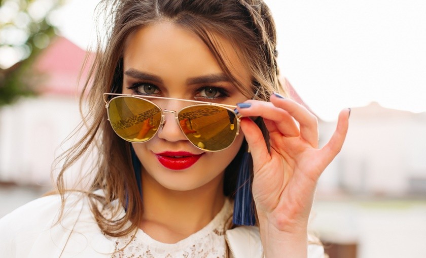6 модели кои ќе бидат особено популарни: Какви очила за сонце ќе се носат оваа година?