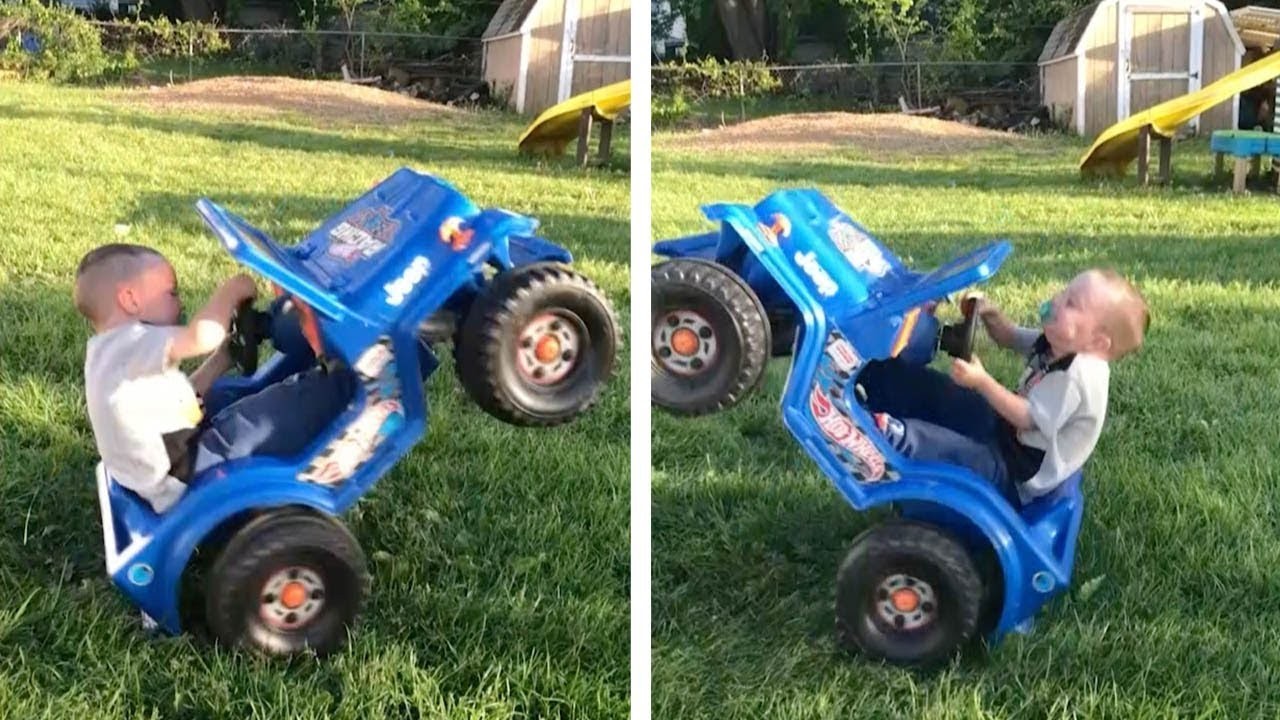 Има само две години, а изведува неверојатен перформанс со својот мини автомобил