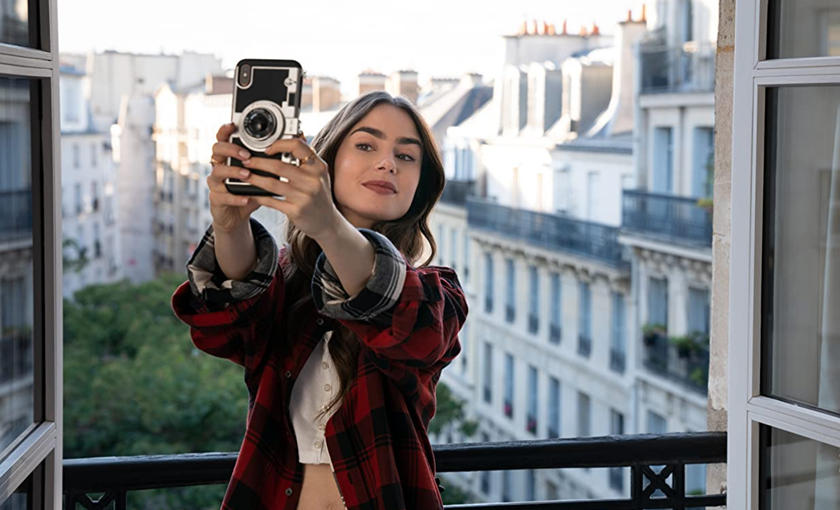 Конечно се знае судбината на популарната Нетфликс серија: Ќе има втора сезона „Emily in Paris“?