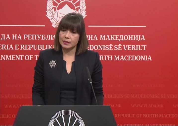 Интерно ширење на вирусот во училиштата нема: Министерката Царовска уште еднаш го потврди датумот за старт на зимскиот распуст