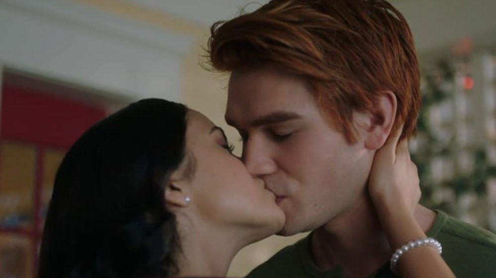 Ниту бакнежите не се како порано: Како се снимаат интимните сцени за време на Ковид -19?