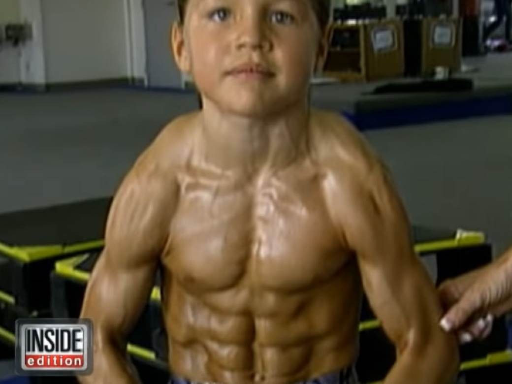 Имаше 8 години кога го воодушеви светот: Што прави денес најсилното момче на светот?