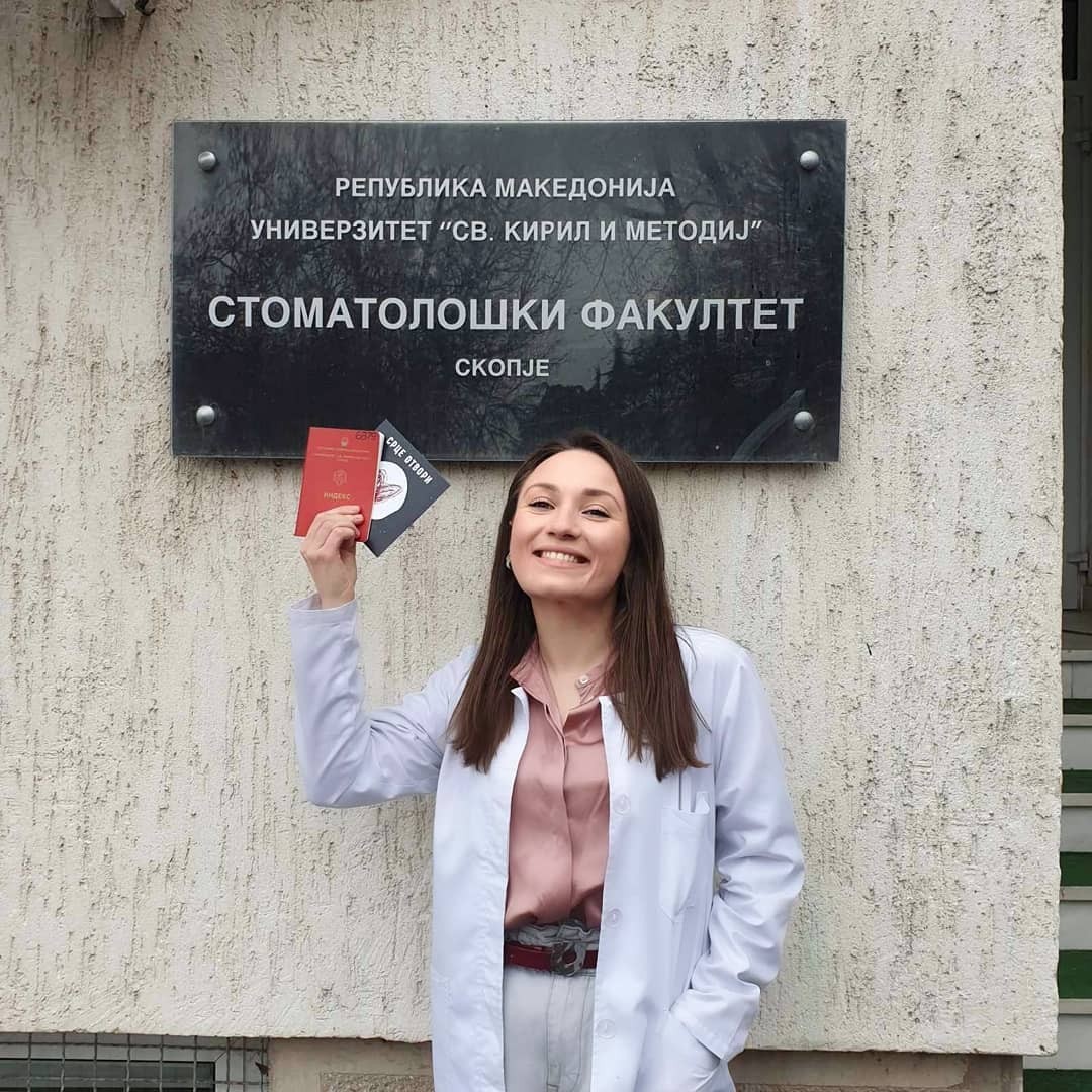 Индекс затвори - срце отвори: Александра Јанева дипломираше на стоматолошкиот факултет во Скопје