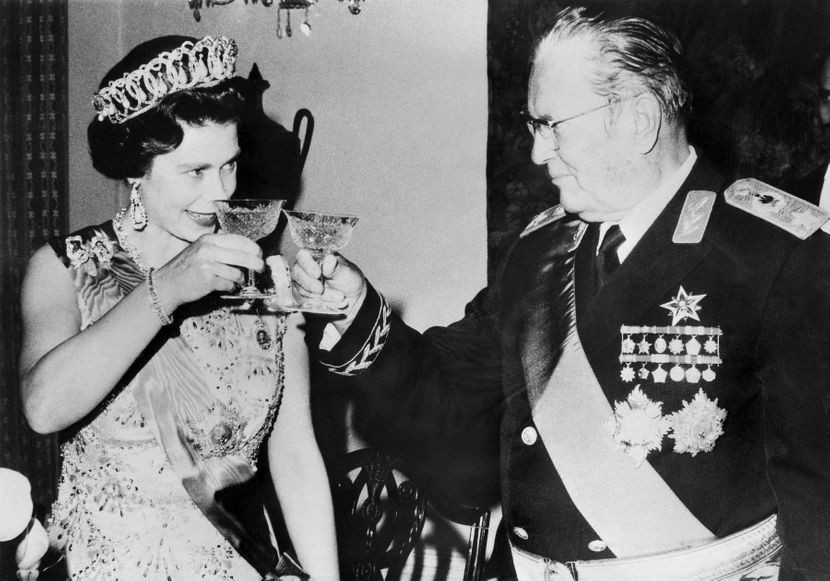 Тито им приреди невиден пречек: Кралската двојка на гости кај претседателот на Југославија