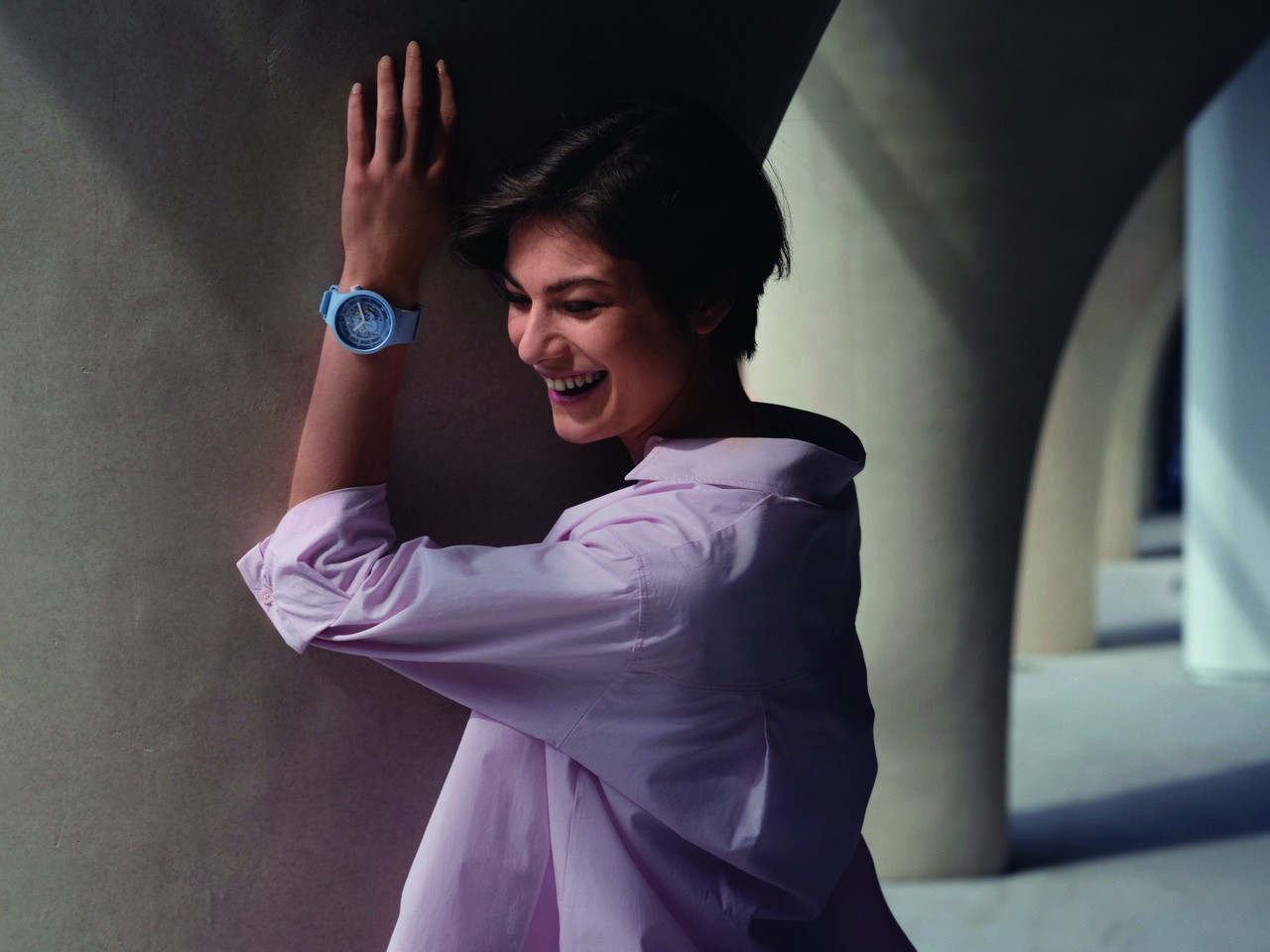 Часовник на неделата: BIOCERAMIC C-Blue на Swatch за уживање во иднината