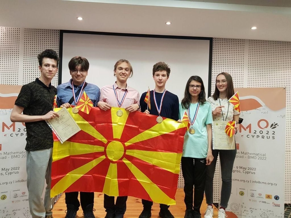 Прво злато за Македонија: Средношколецот Никола освои златен медал на Балканската математичка олимпијада (ФОТО)