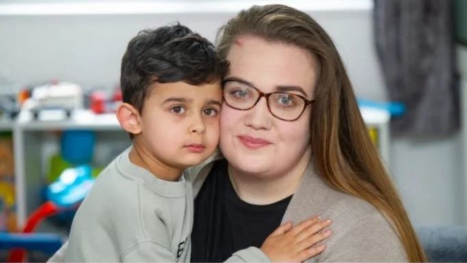 Мал херој: 4-годишно момче ја спасило мајка му која имала епилептичен напад