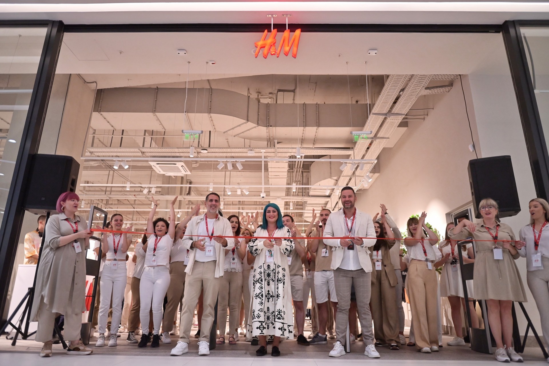 Првата продавница на H&M конечно се отвори во Скопје!