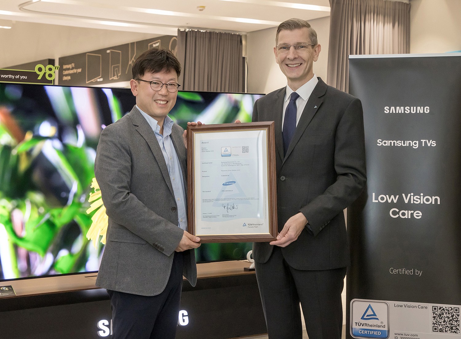 Уредите на Samsung, Neo QLED и QLED TV, добија сертификат за „Грижа за лицата со оштетен вид“ од организацијата TÜV Rheinland