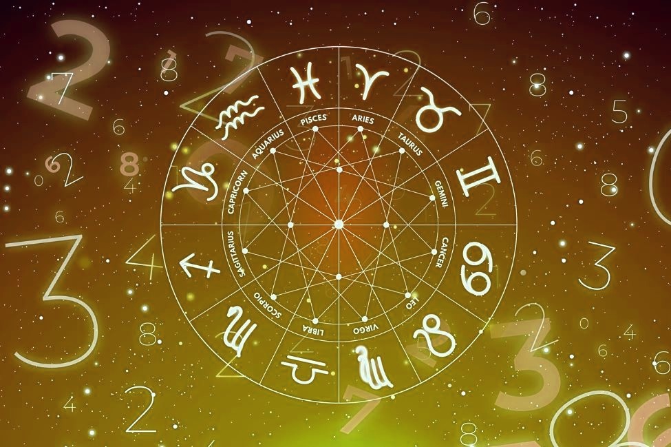 Месечен хороскоп за декември: Љубов, среќа, успех, пари... Еве кои знаци овој месец ќе уживаат на секое поле