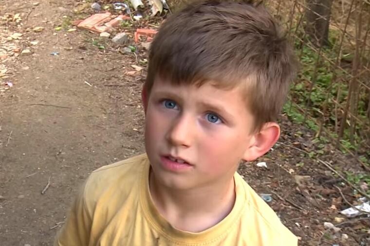 Шокантна приказна на момчето од Босна кое мајката го напушти: Живее без струја, нема каде да се капе, неговите зборови и желби болат