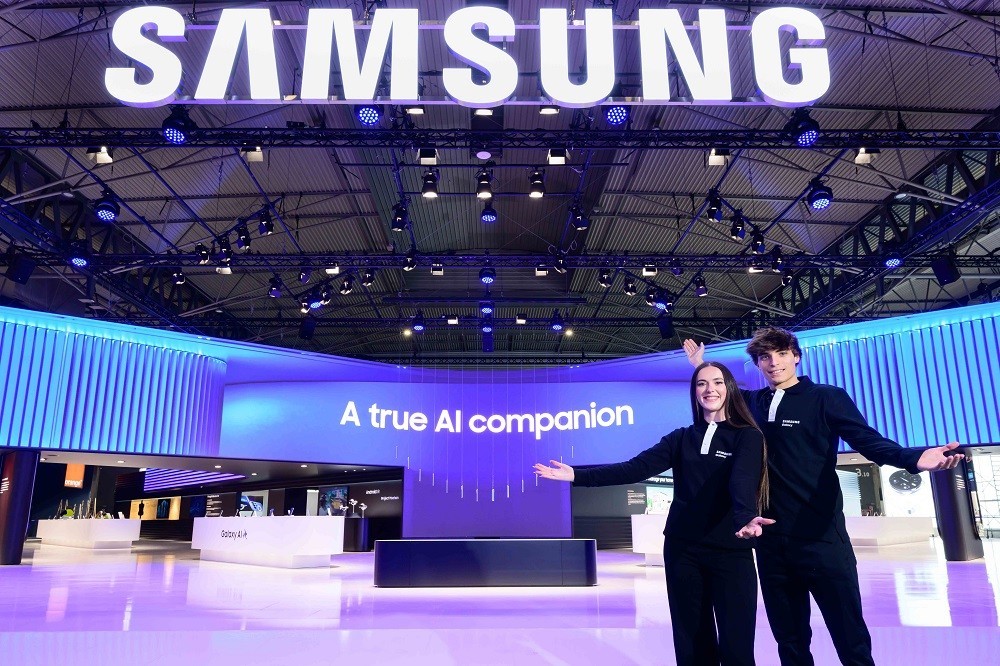 Samsung го зацврстува лидерството во мобилната вештачка интелигенција на MWC 2025: Од Galaxy AI до мрежи фокусирани на софтвер