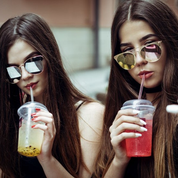 10 навики кои ги имаат девојките со стил