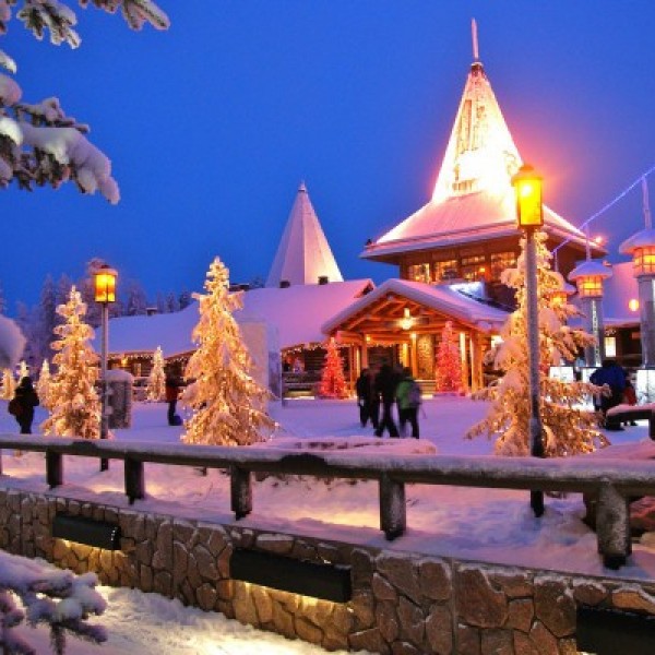 (ФОТО) Волшебни зимски дестинации во Европа кои вреди да ги посетите за Нова година