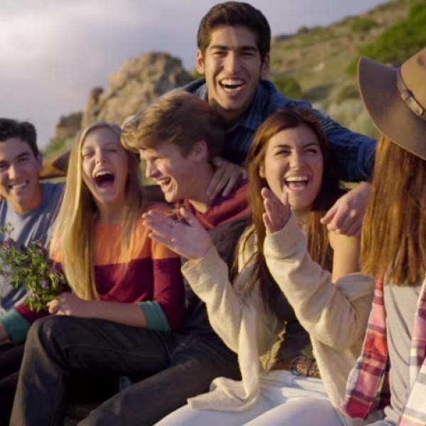 Каде во светот живеат најсреќните тинејџери?