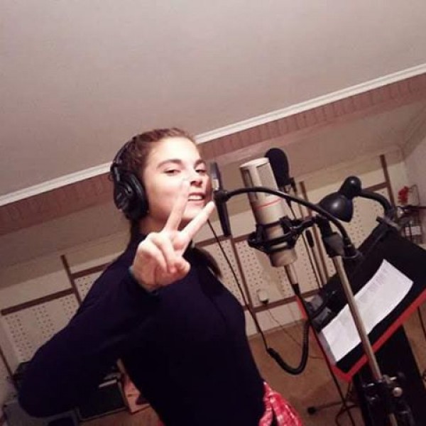 СИМПАТИЈА НА НЕДЕЛАТА: Марија Цветановска, младата битолчанка која освојува со својот глас!