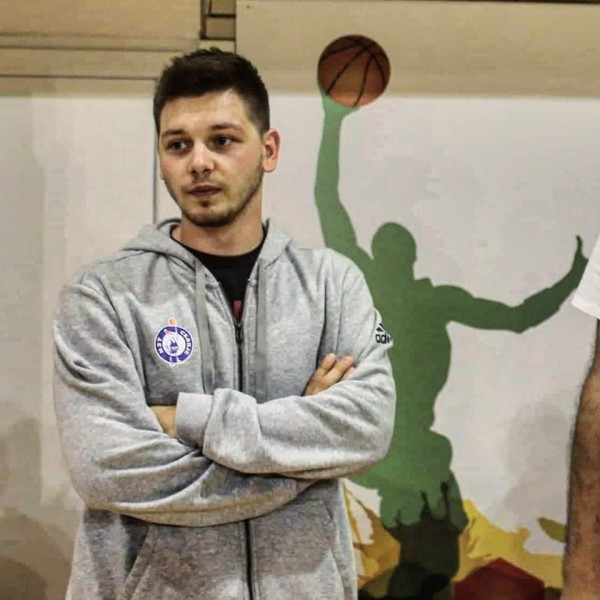 Тренерот Влатко Неделковски повторно го одбра МЗТ - Скопје
