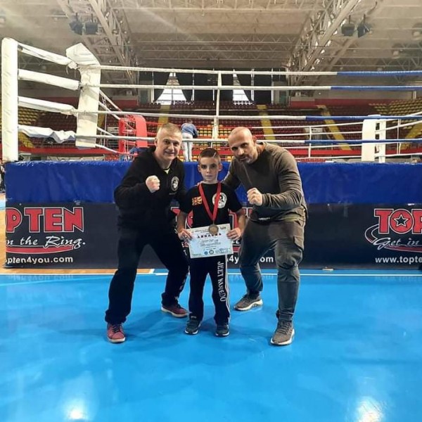 Стумичанецот Алекс е државен шампион во кик-бокс: Има 7 години и безброј медали зад себе