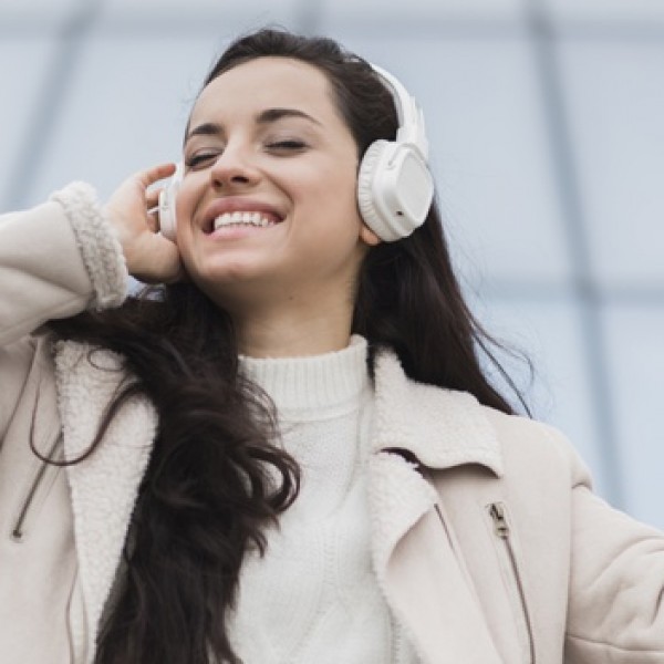 Многу луѓе го откриваат 8Д слушањето на музика: Искуство како никогаш порано
