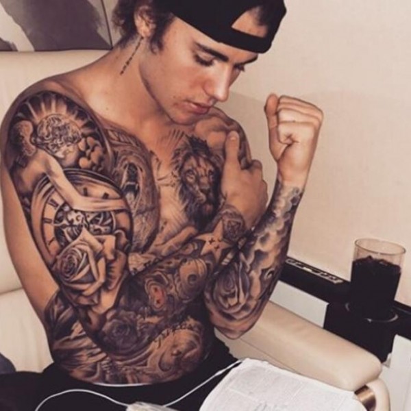 Џастин Бибер има нова тетоважа на вратот: Сите се прашуваат дали има скриено значење