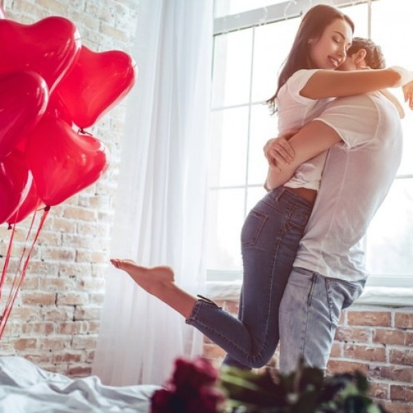За неа и него: Идеи за малку поинакви подароци за Денот на вљубените