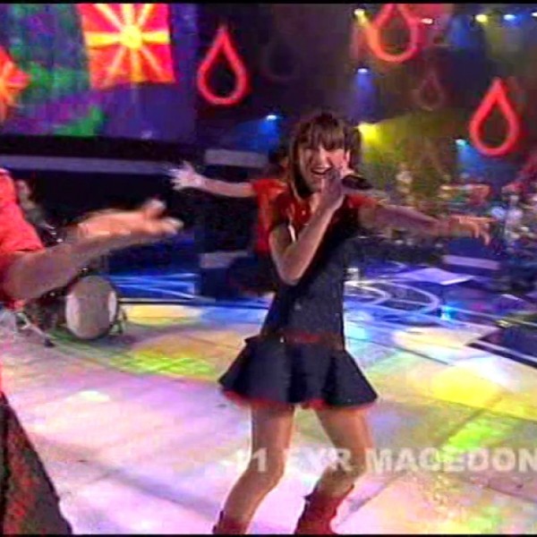 Музички времеплов: Се потсетуваме на „Динг динг донг“, песната со која Росица и Димитар се претставија на Јуниорската Евровизија