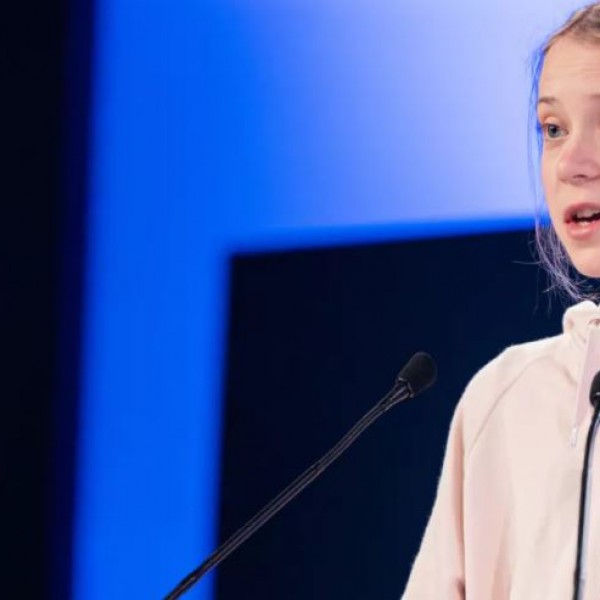 Грета Тунберг со донација од 100.000 евра за набавка на вакцини во сиромашните држави