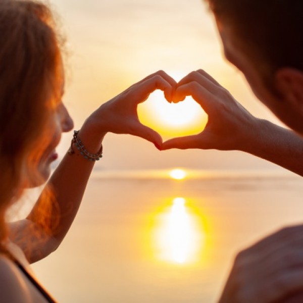 Дневен хороскоп: Овој петок на два знаци им претстои нешто убаво во љубовта