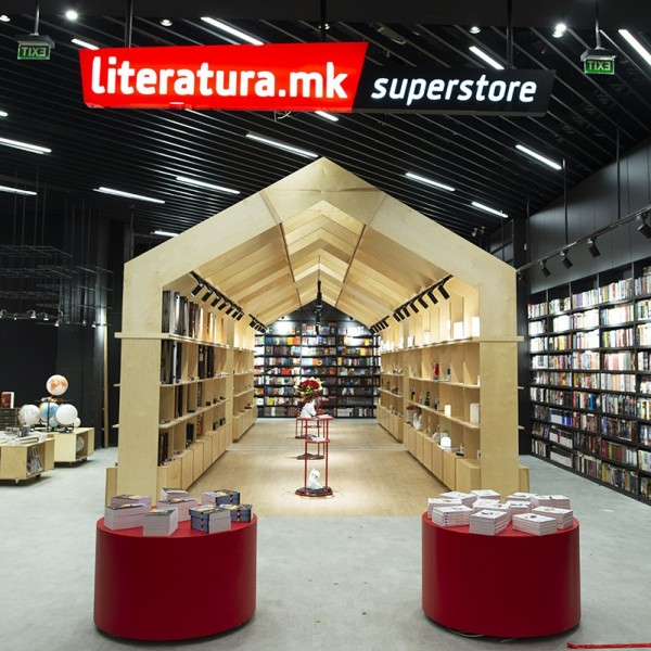 Literatura.mk Superstore ја почнува новата приказна во „Ист гејт мол“ со подарок книга за секоја купена книга