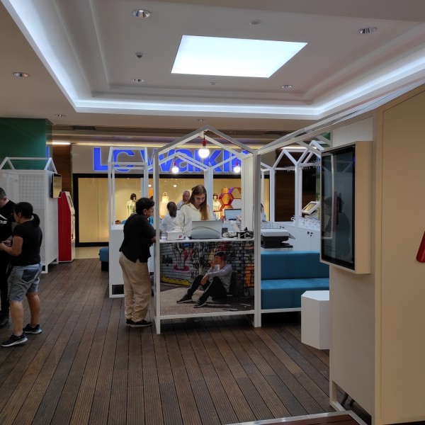 Отворањето на новиот А1 продажен салон во “Капитол Мол” со неповторливи дополнителни попусти за уреди и подароци за посетителите