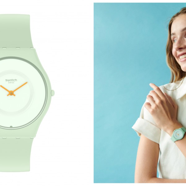Часовник на неделата: CARICIA VERDE на Swatch за љубителите на пастелни бои