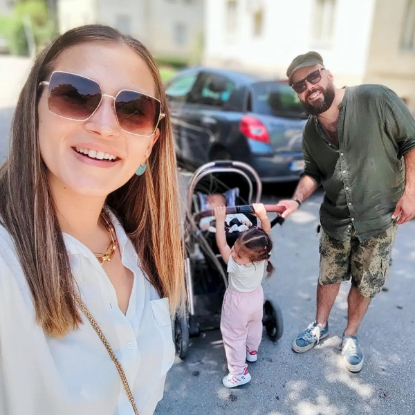 Ќерката на водителката Анастасија и Бетмен Велит наполни 2 години: Емотивни семејни фотографии од прославата