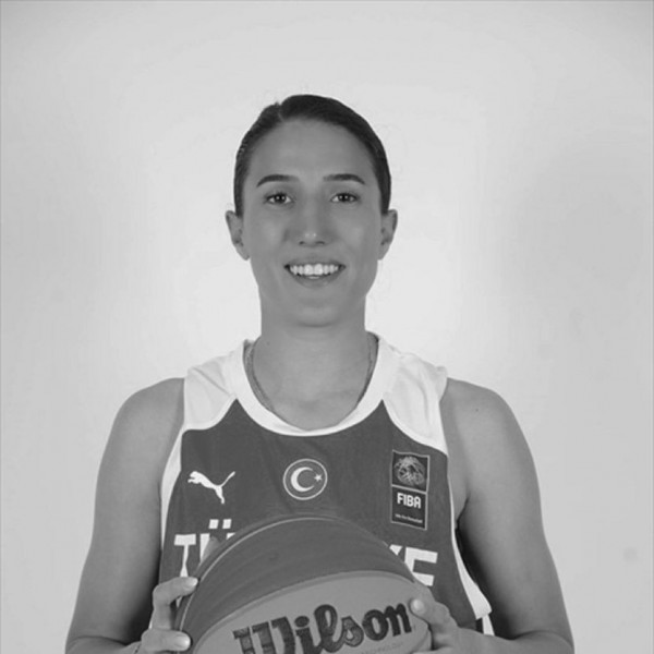 И камен би заплакал: Турска кошаркарка заминала на посета кај баба ѝ, по земјотресот била пронајдена во урнатините