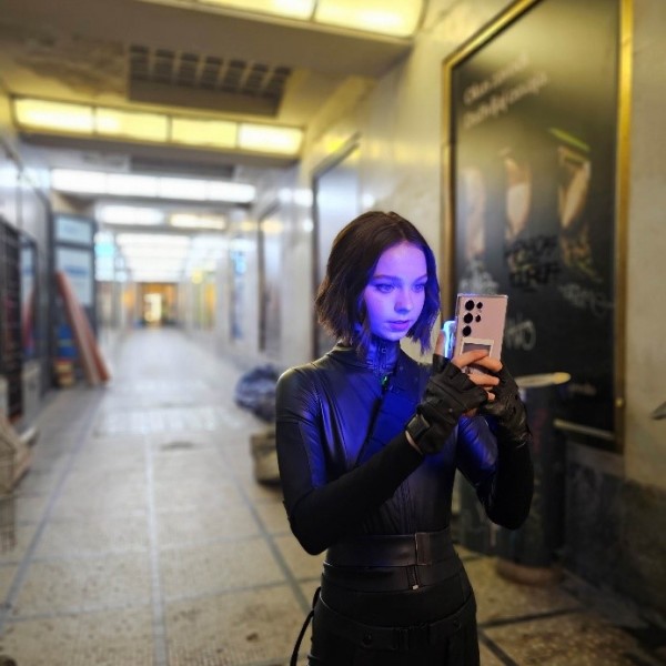 Samsung и тимот Galaxy во соработка со актерката Ема Мејерс и тимот Galaxy го претставија филмот „Epic Worlds“ снимен со телефонот Galaxy S23 Ultra