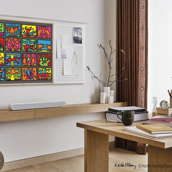 Samsung ја носи колекцијата на легендарниот уметник Кит Харинг на телевизорите The Frame